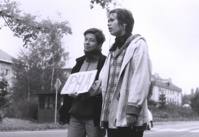 hitchhiking 01