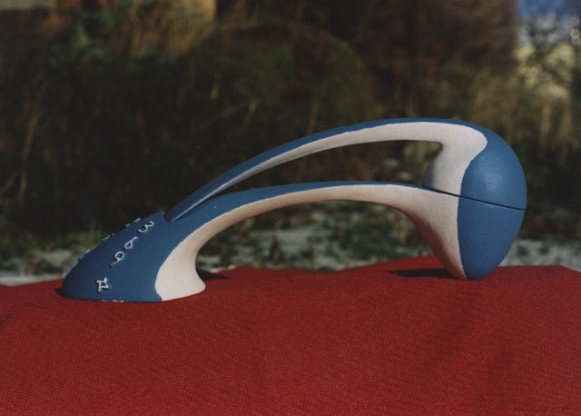 table phone 01