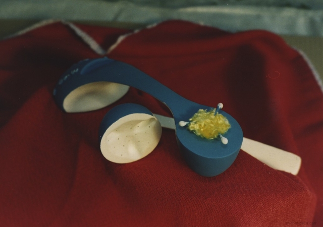 table phone 03