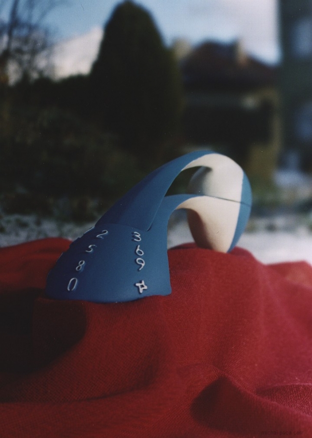 table phone 04